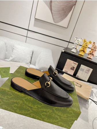 ua G*u*i women's princetown slipper