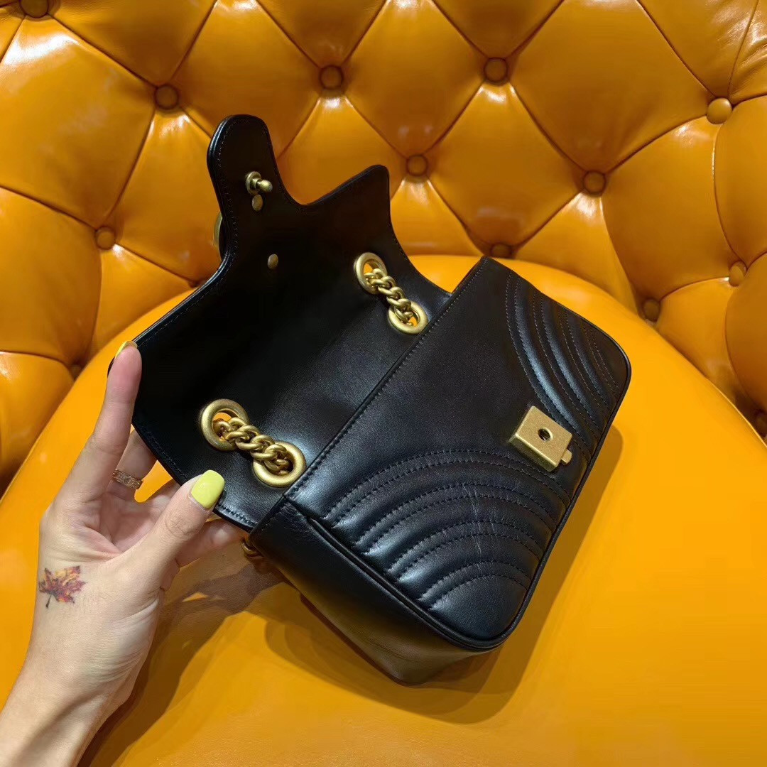 GG Marmont Shoulder Bag 22cm