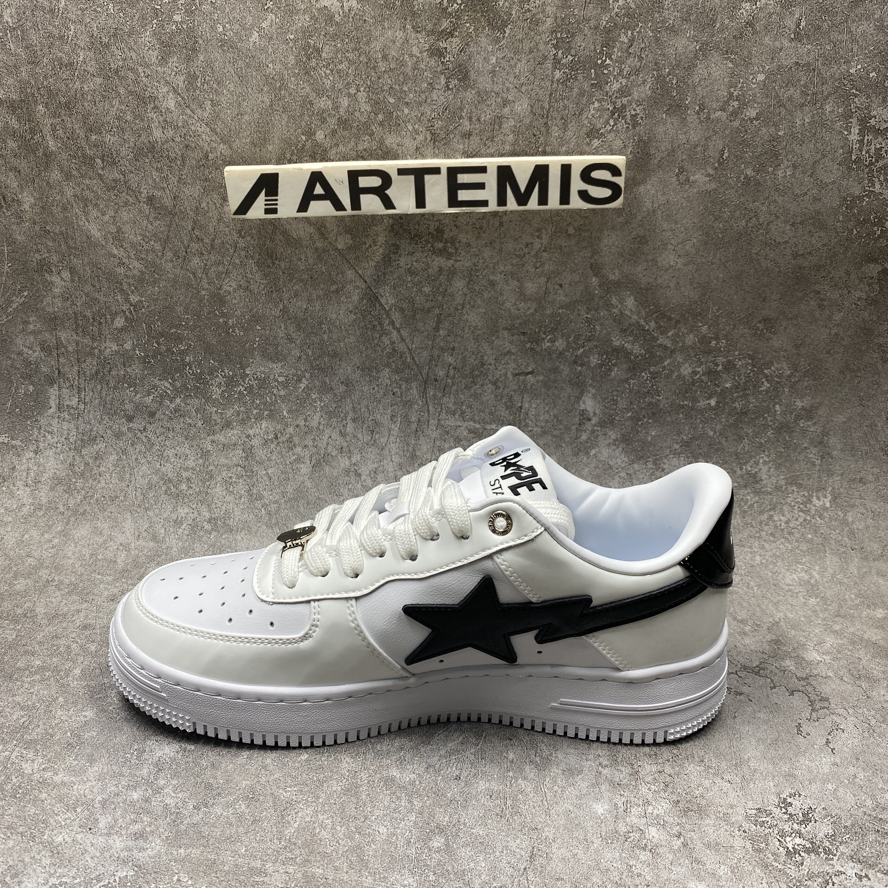 BP Sta Low White Black