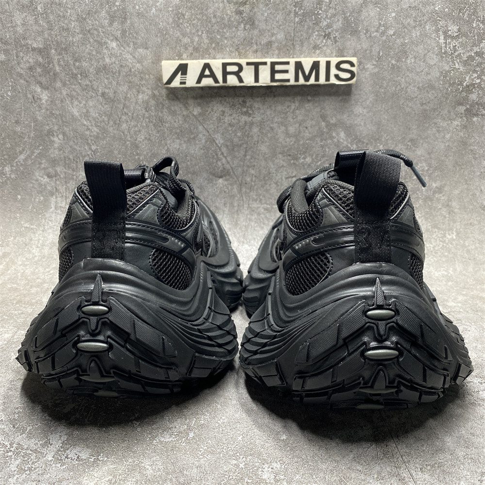 Balenciga 10XL Sneakers Black