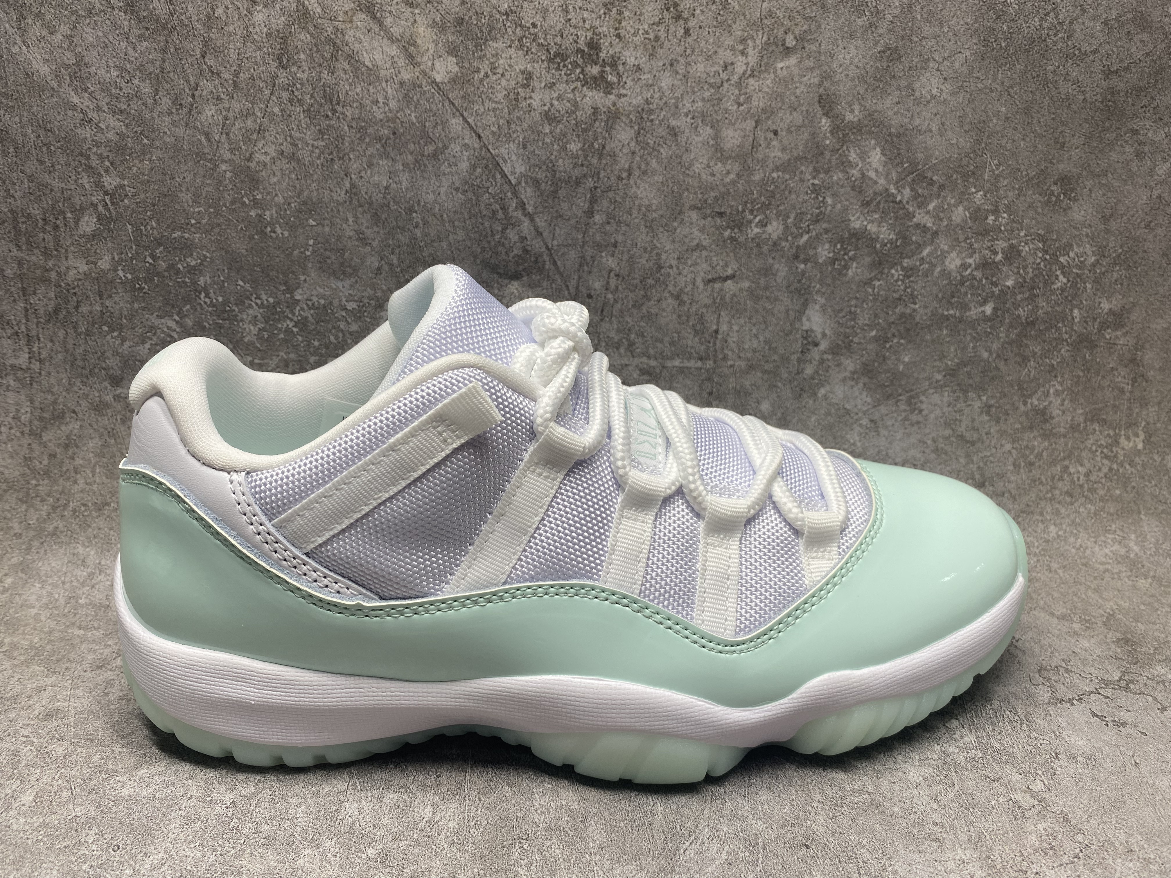 UA Jordan 11 Retro Low