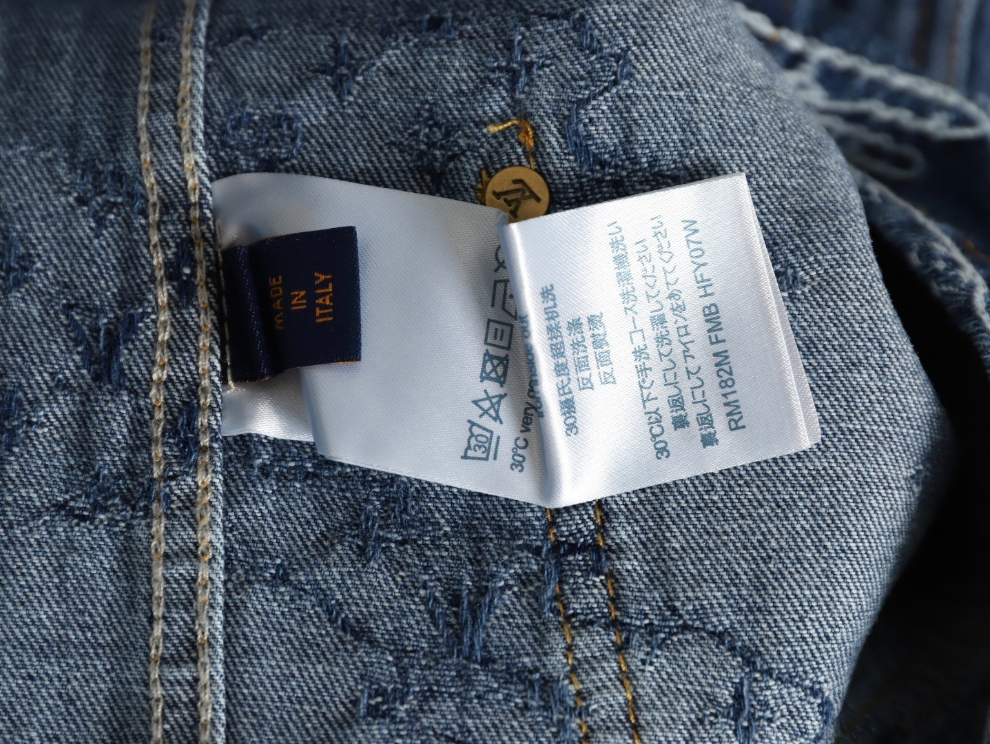 l0*is V*t0n 25fw denim jacket suit