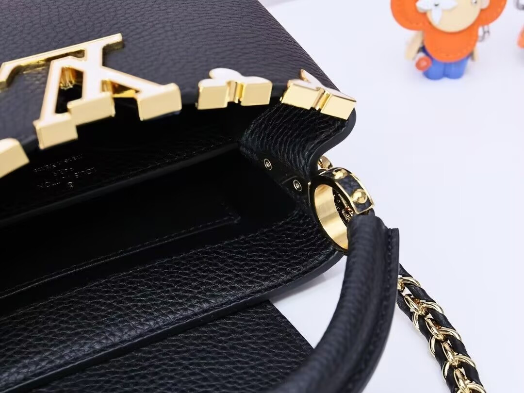 LV Capucines Mini with Chain M10167 21x14x8cm