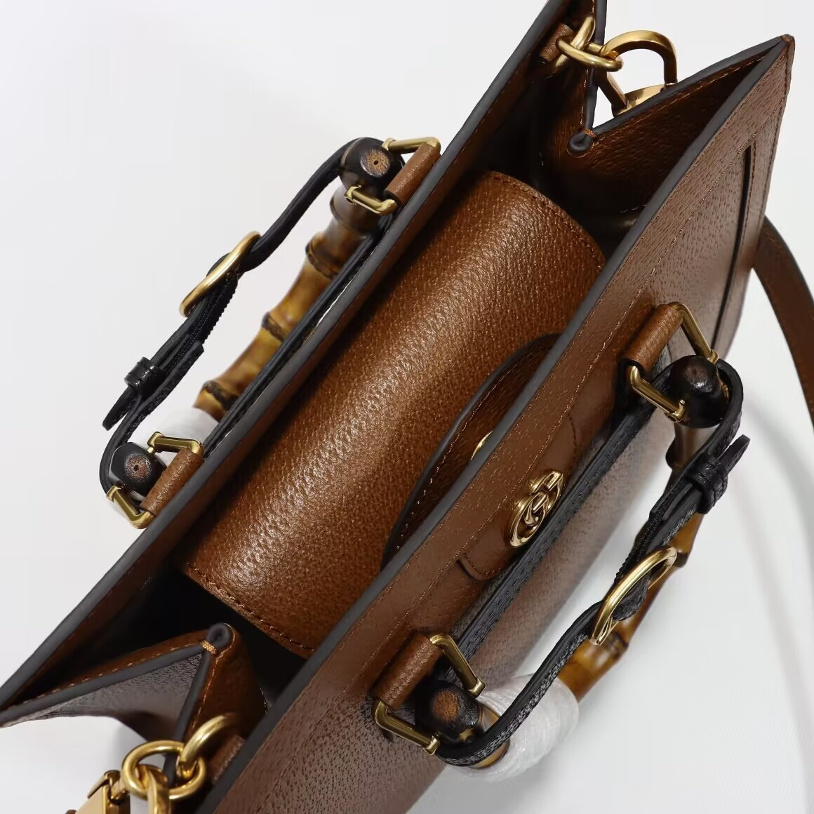 G*u*i diana tote bag 27x24x11cm