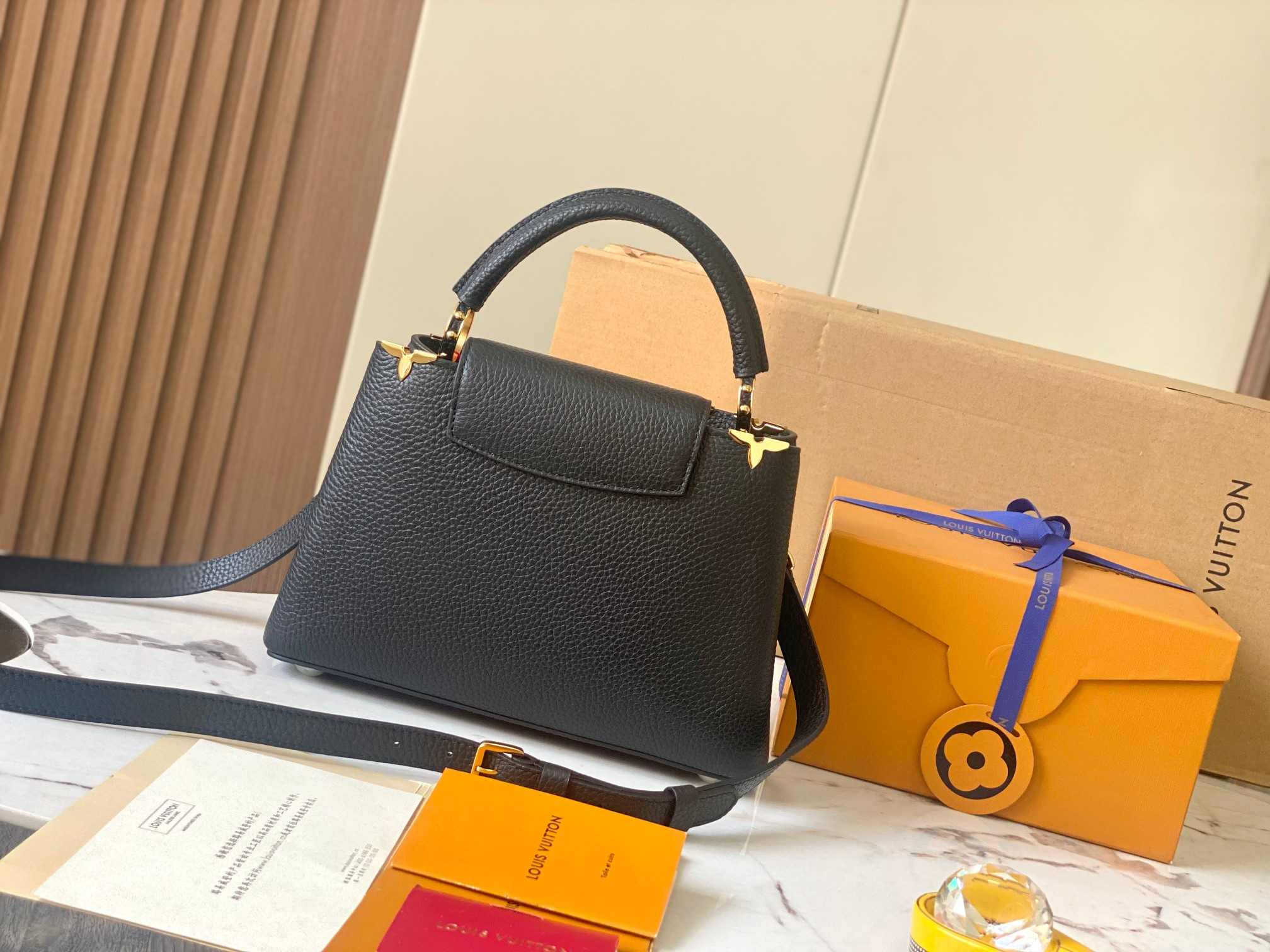 lv capucines M23331 27-18-9cm