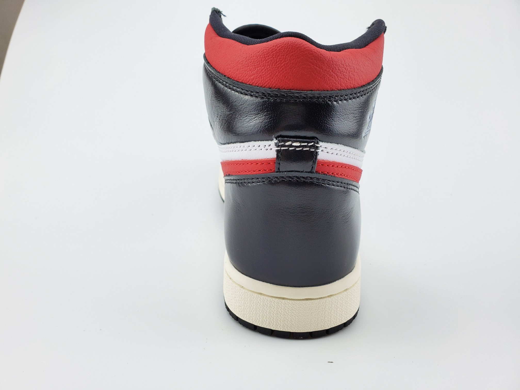 Air Jordan 1 Retro High OG “Gym Red”