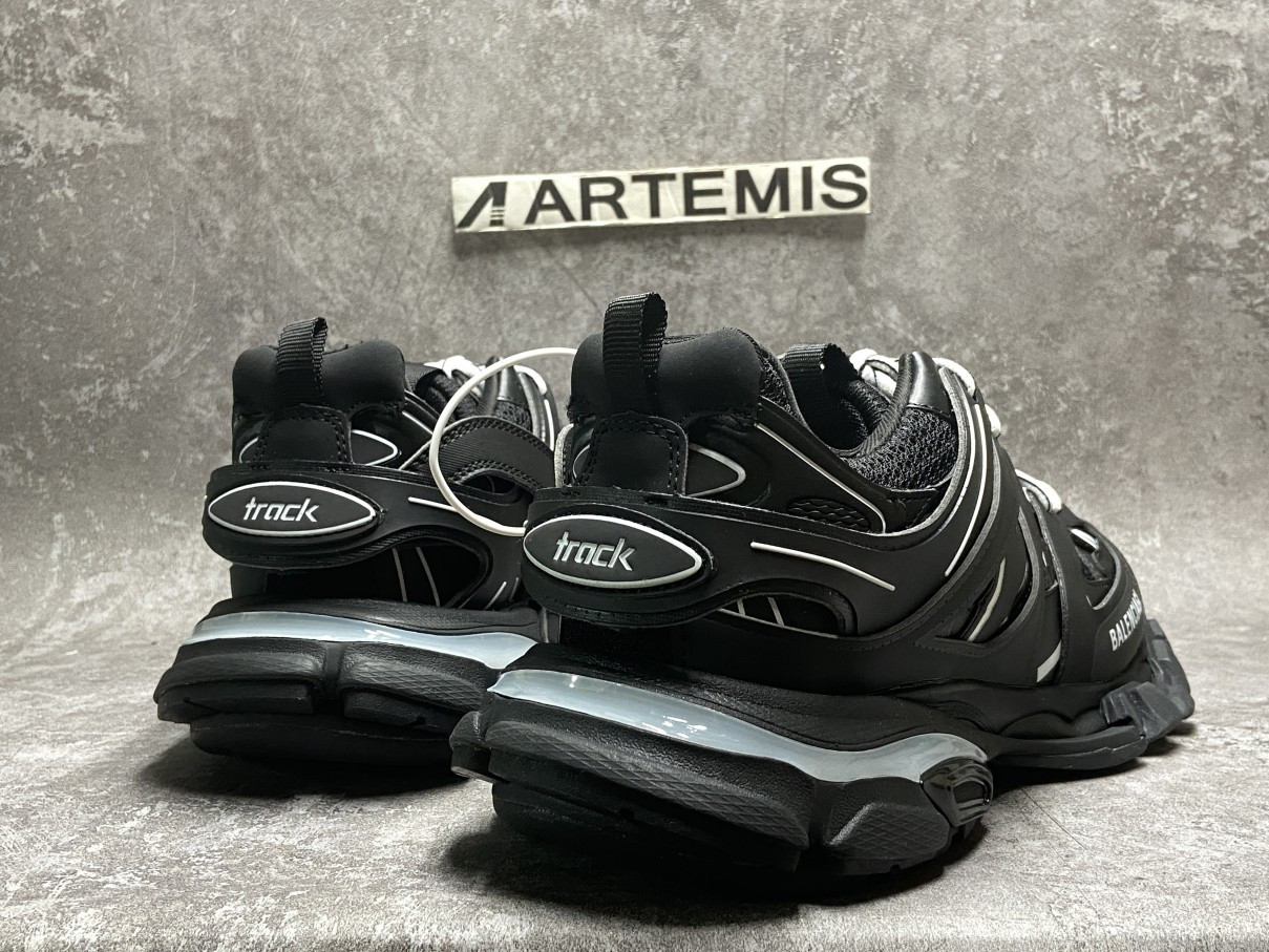 Balenciga Track Black White With Led Light