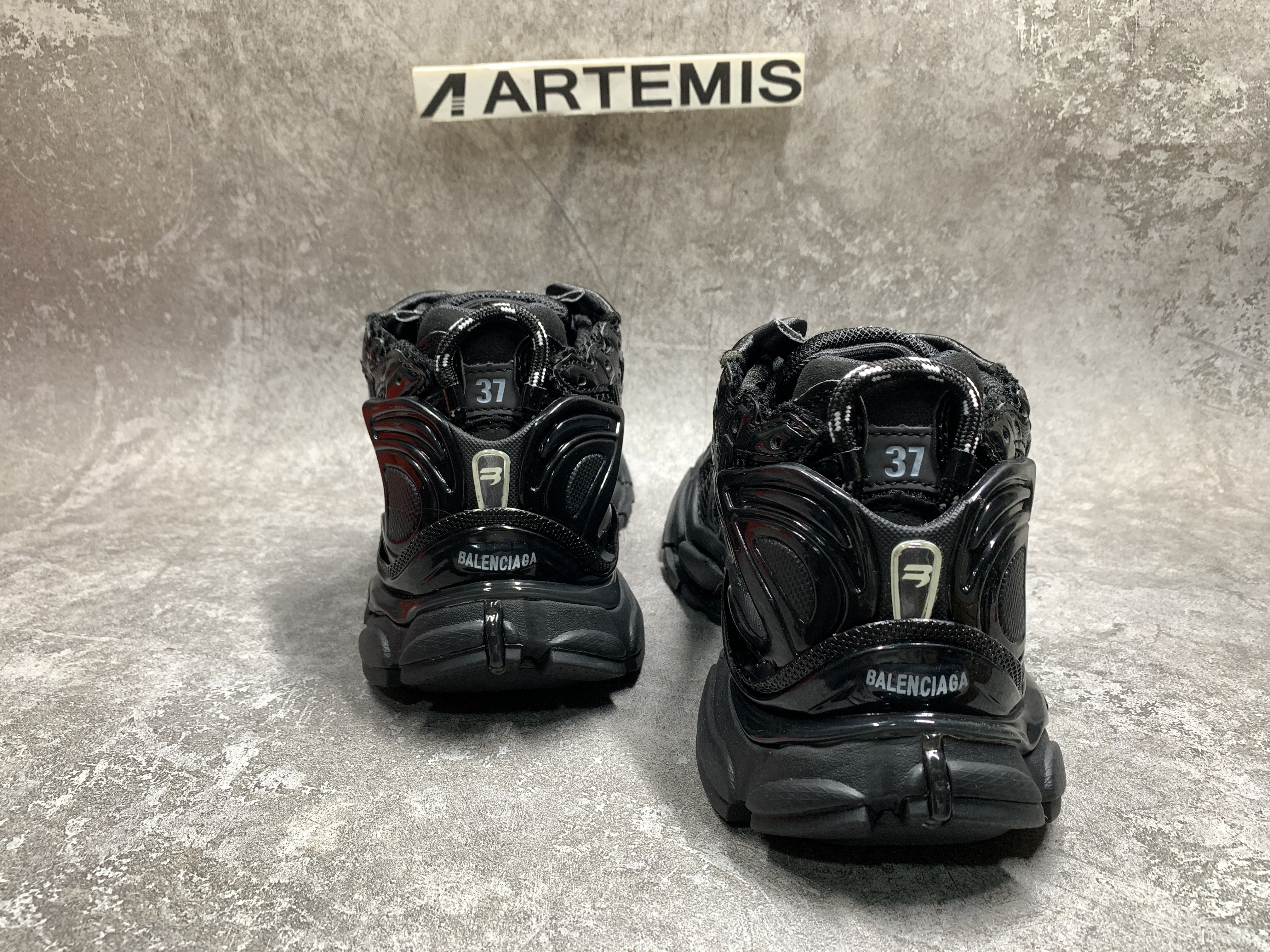 Balenciga Runner Black