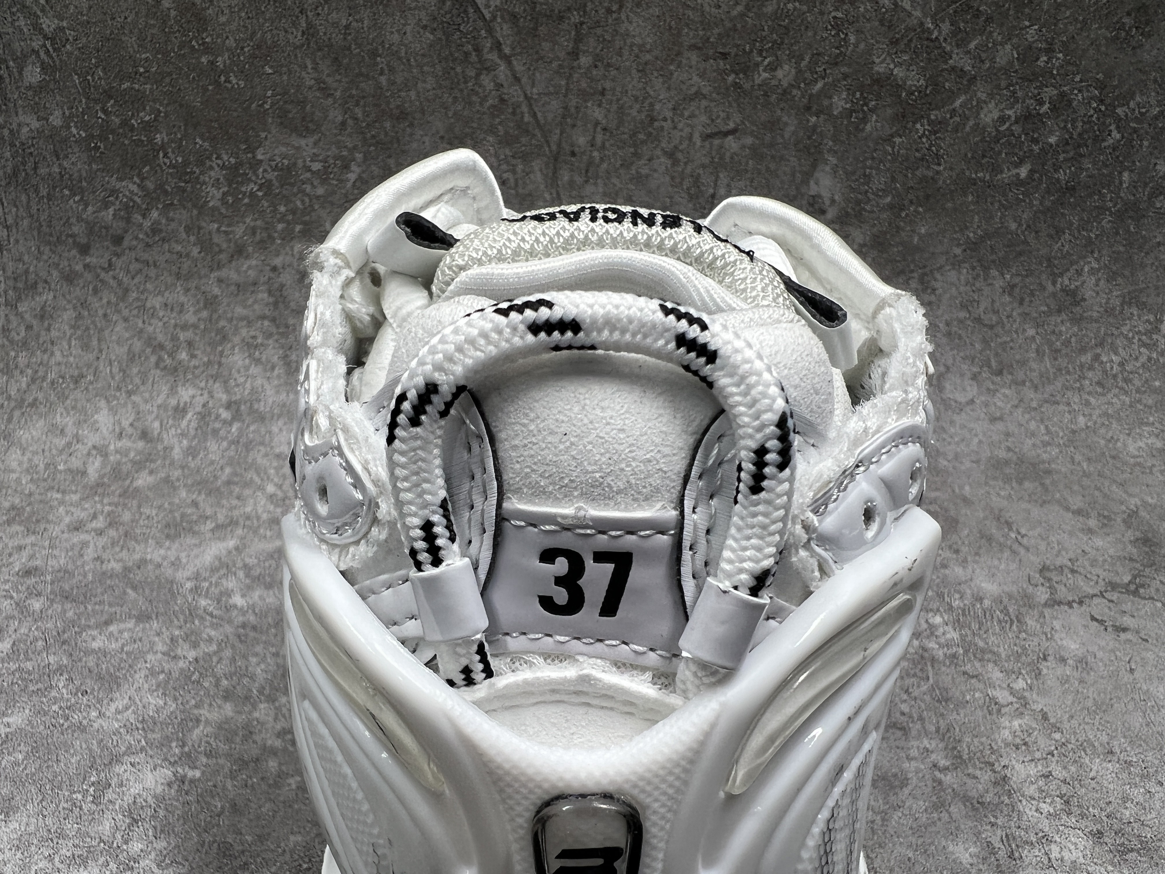 Balenciga Runner White