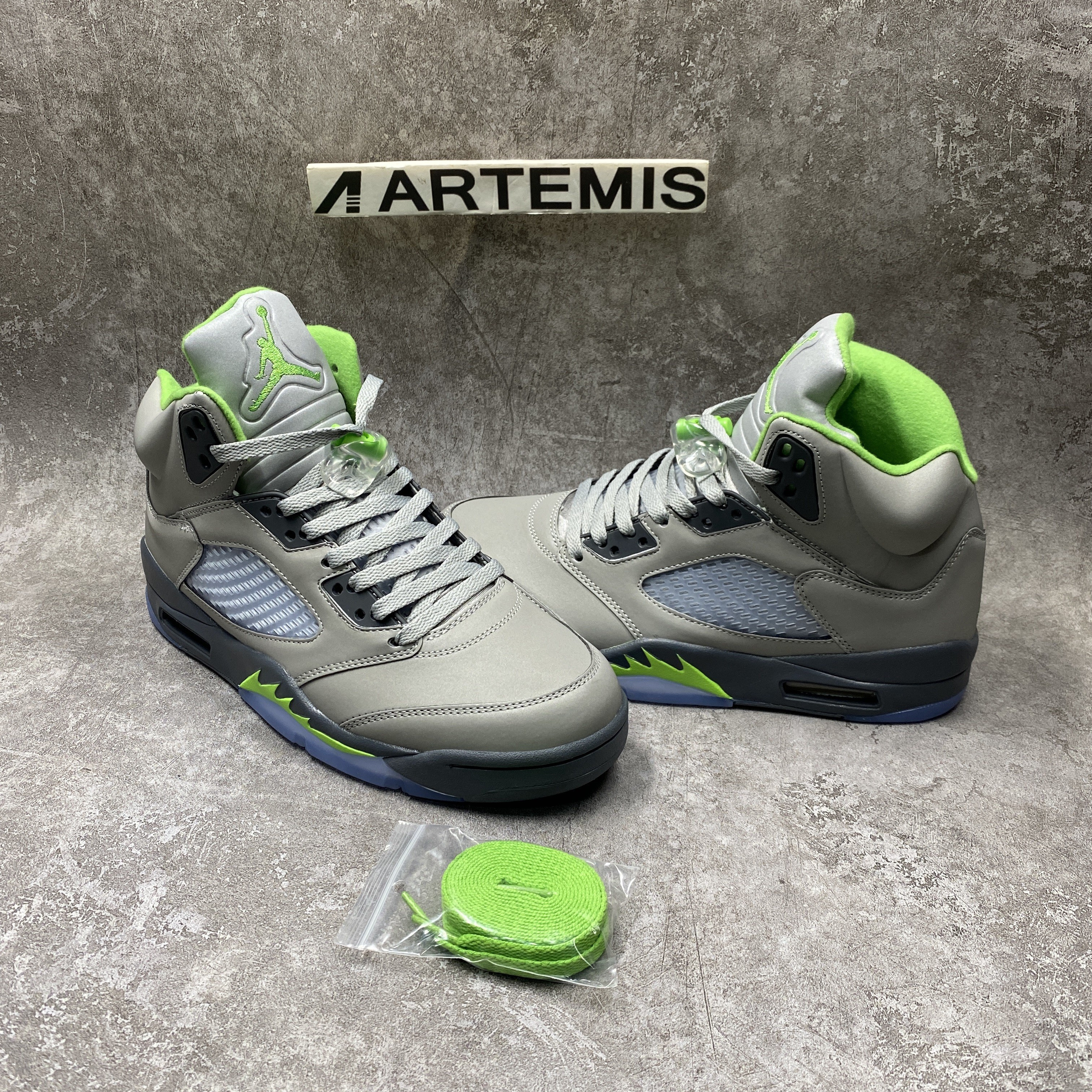 Air Jordan 5 Retro Green Bean (2022)