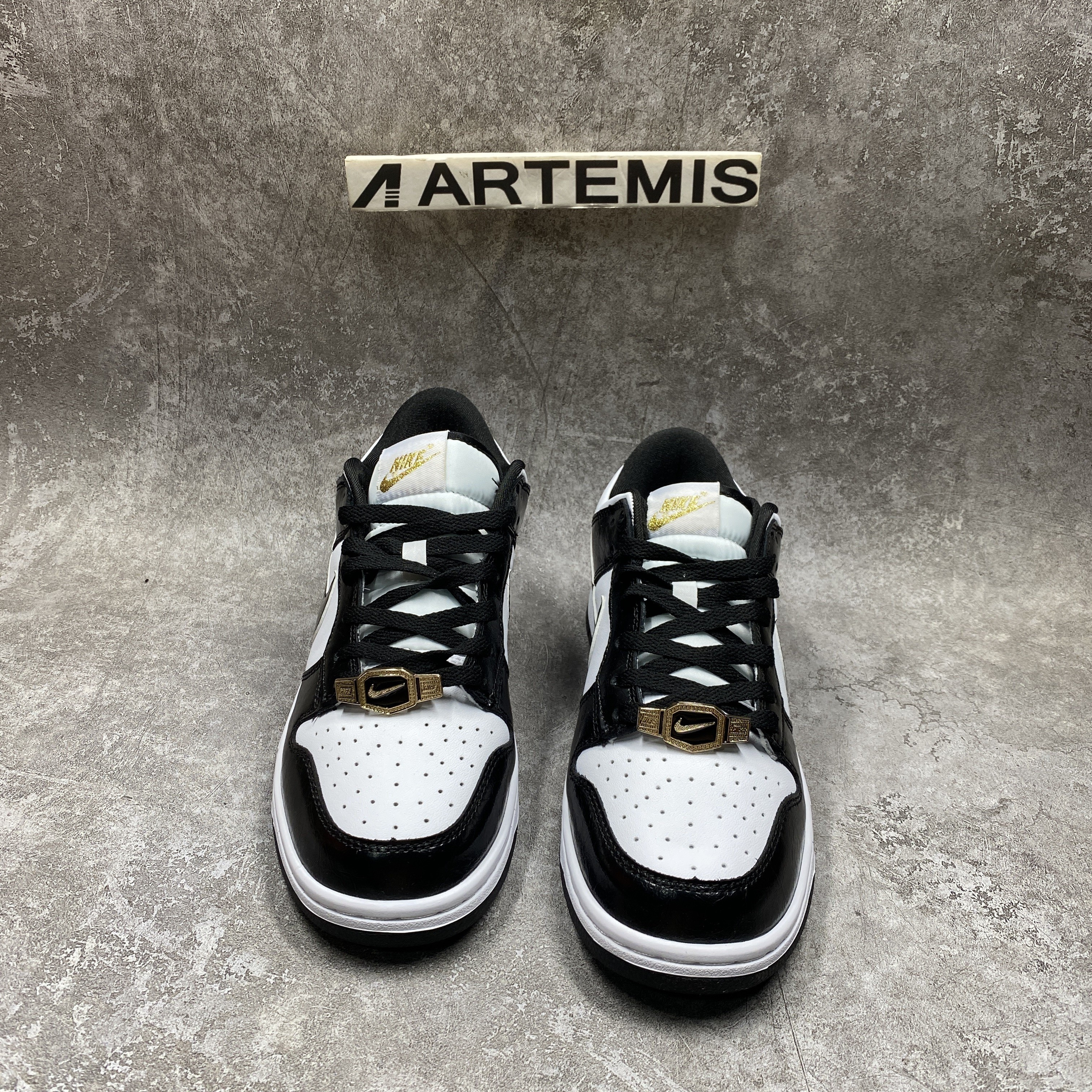 Nike Dunk Low World Champ