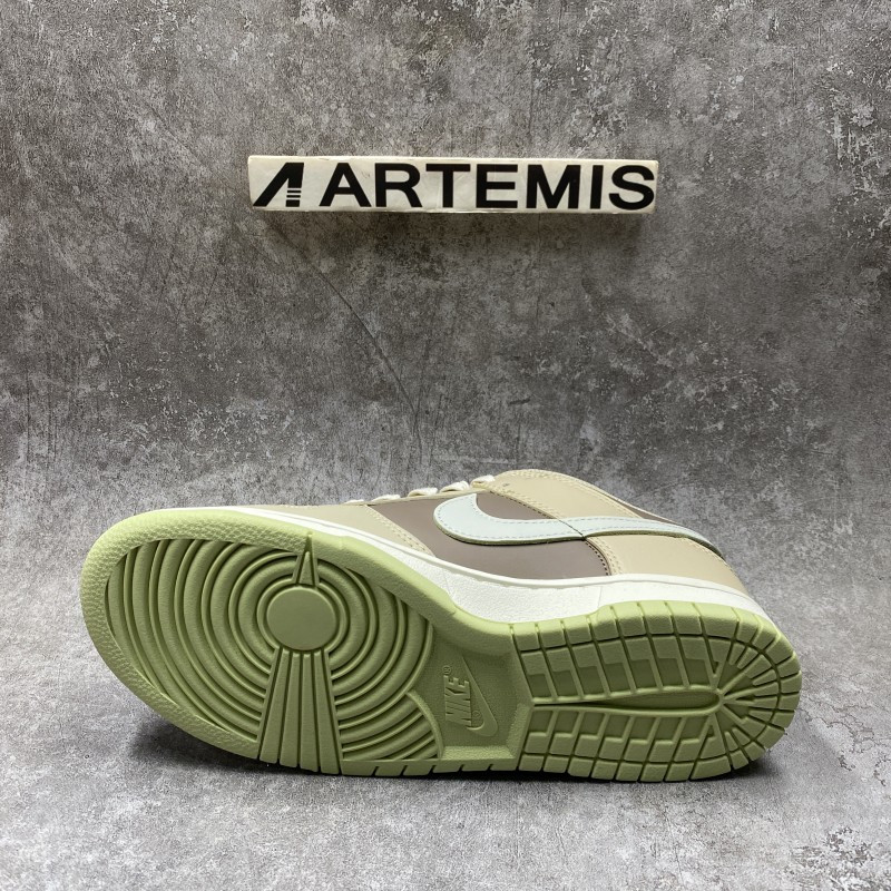 Nike Dunk Low Velcro Tongue