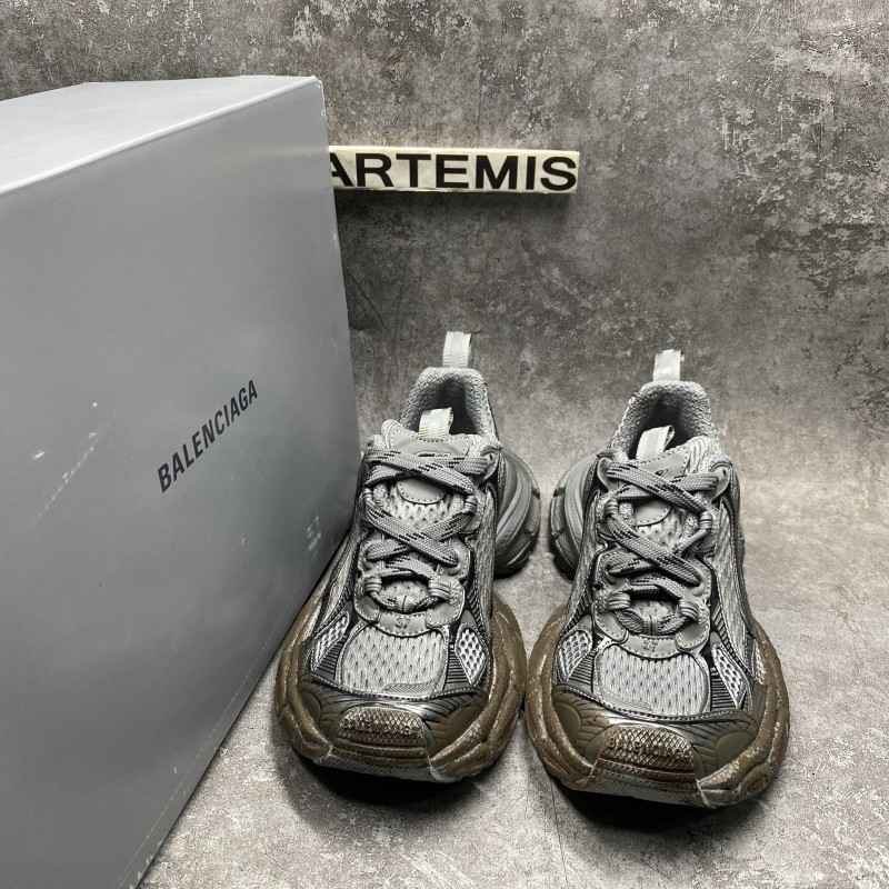Balenciga 3xl Sneakers in Grey