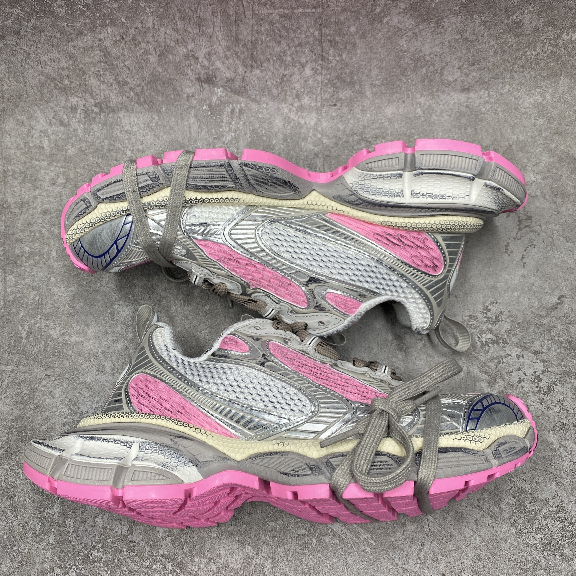 Balenciga 3XL Sneaker in Grey Pink