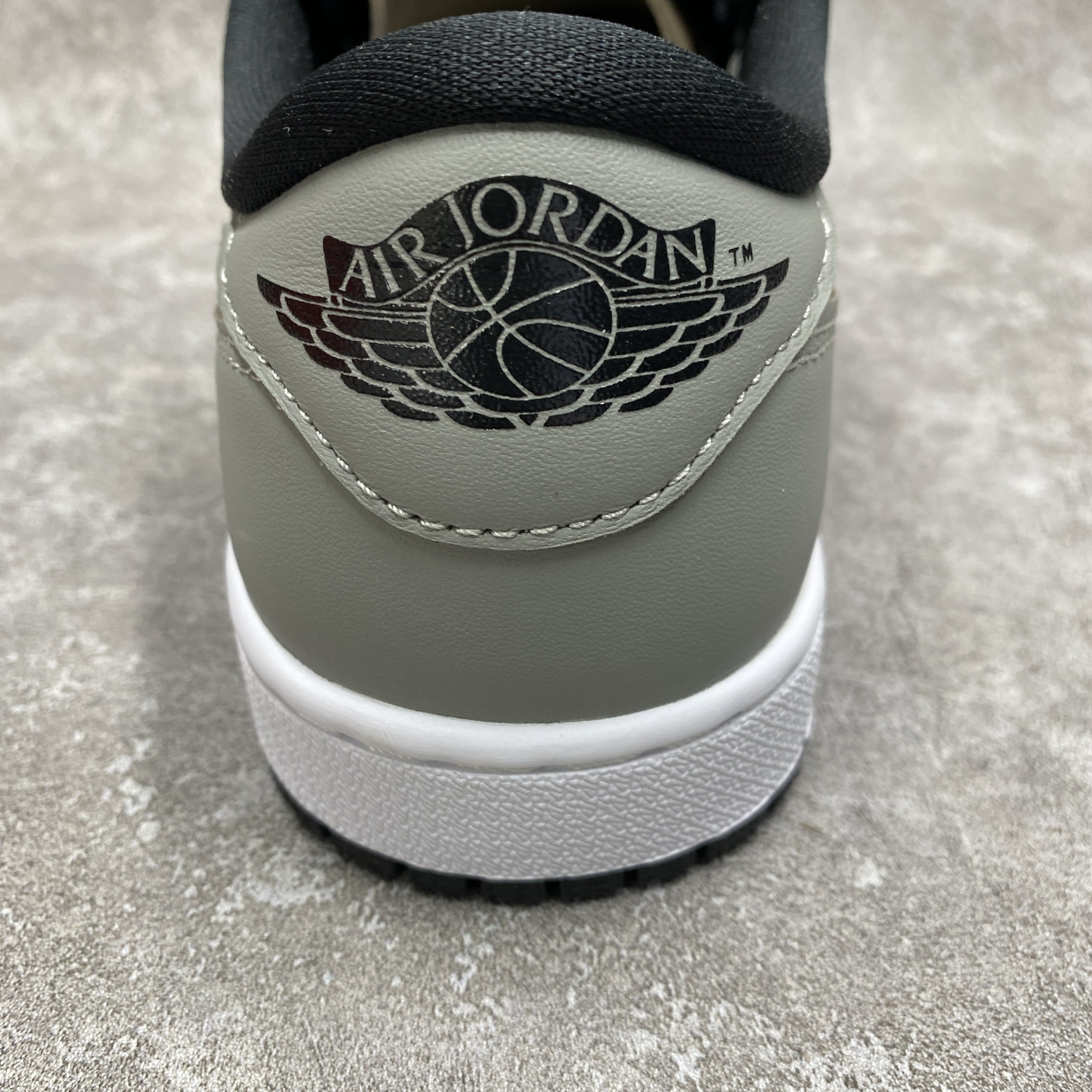 Air Jordan 1 Retro Low Og