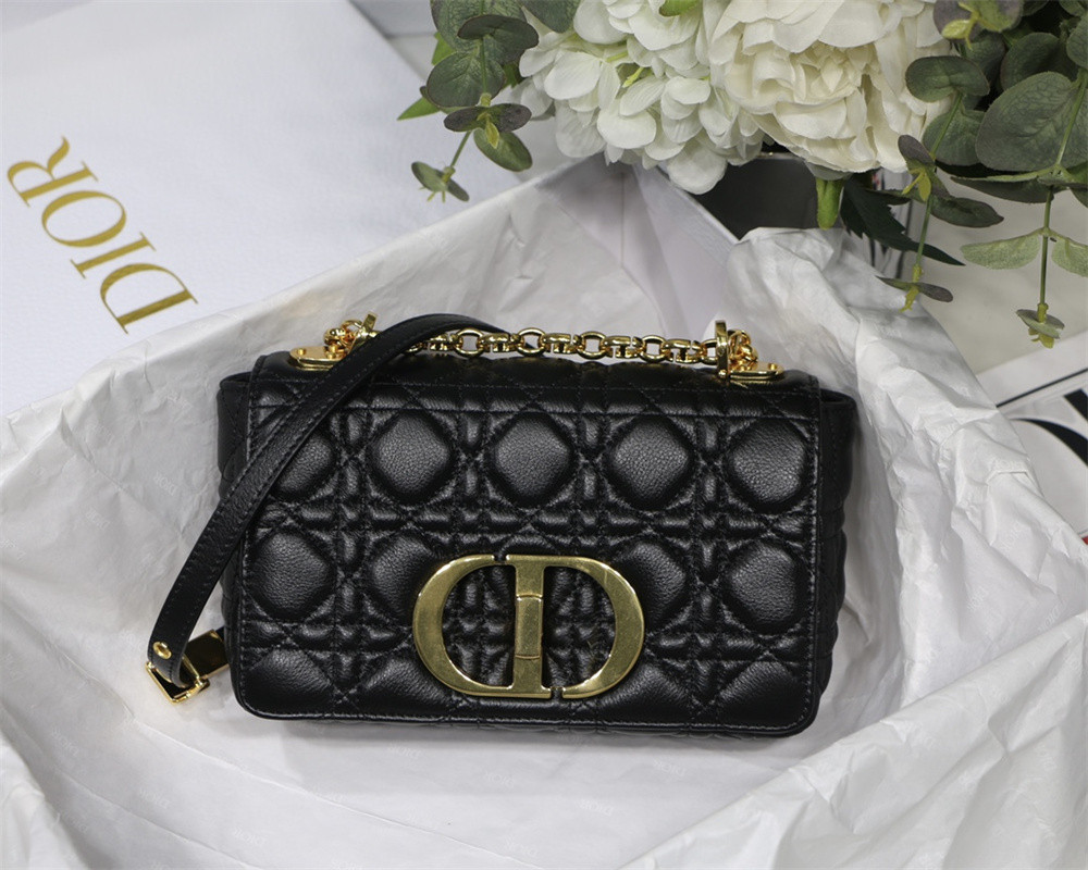 small d*or caro bag black S*pple cannage calfskin 20 x 12 x 7 cm