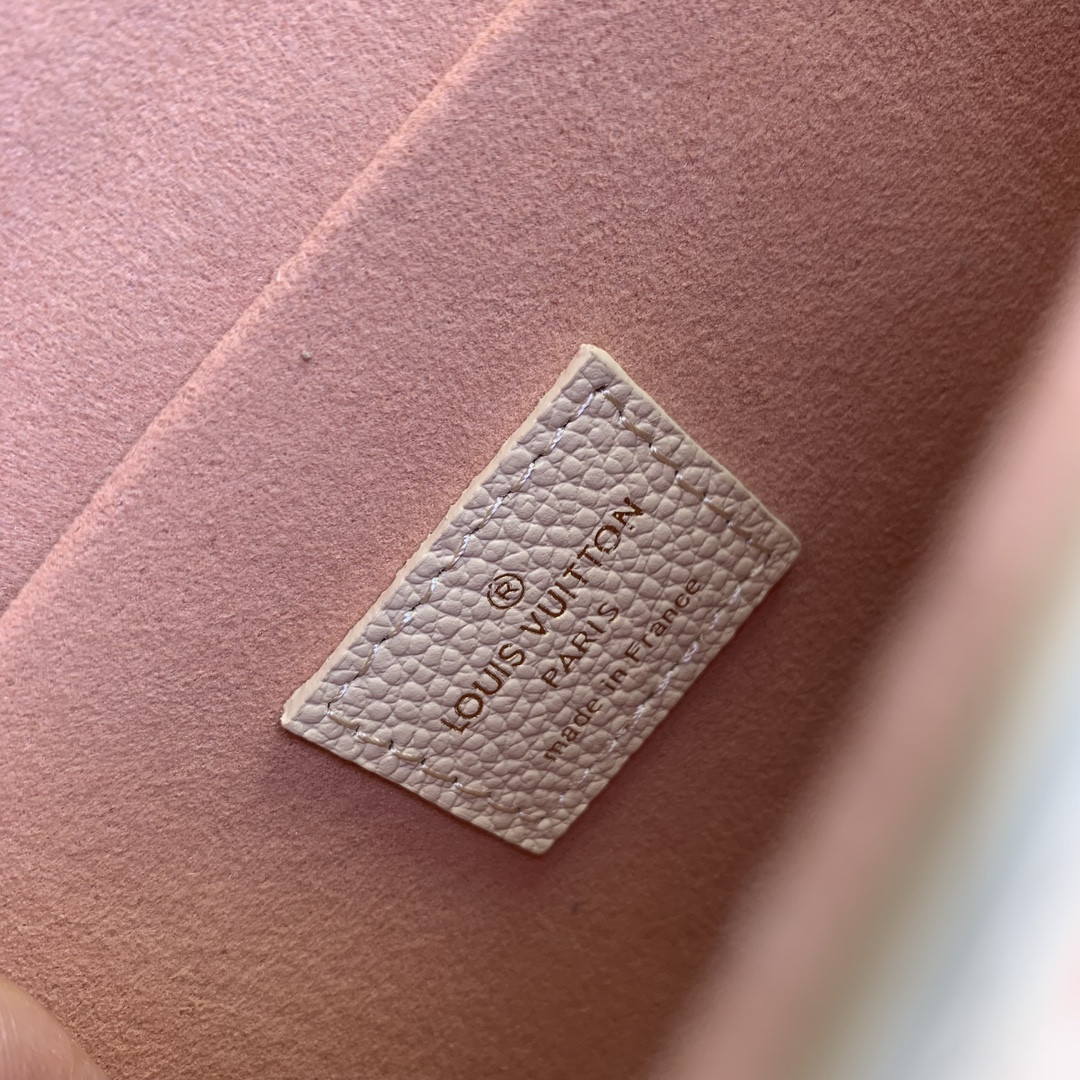 LV FÉLICIE POCHETTE M69977