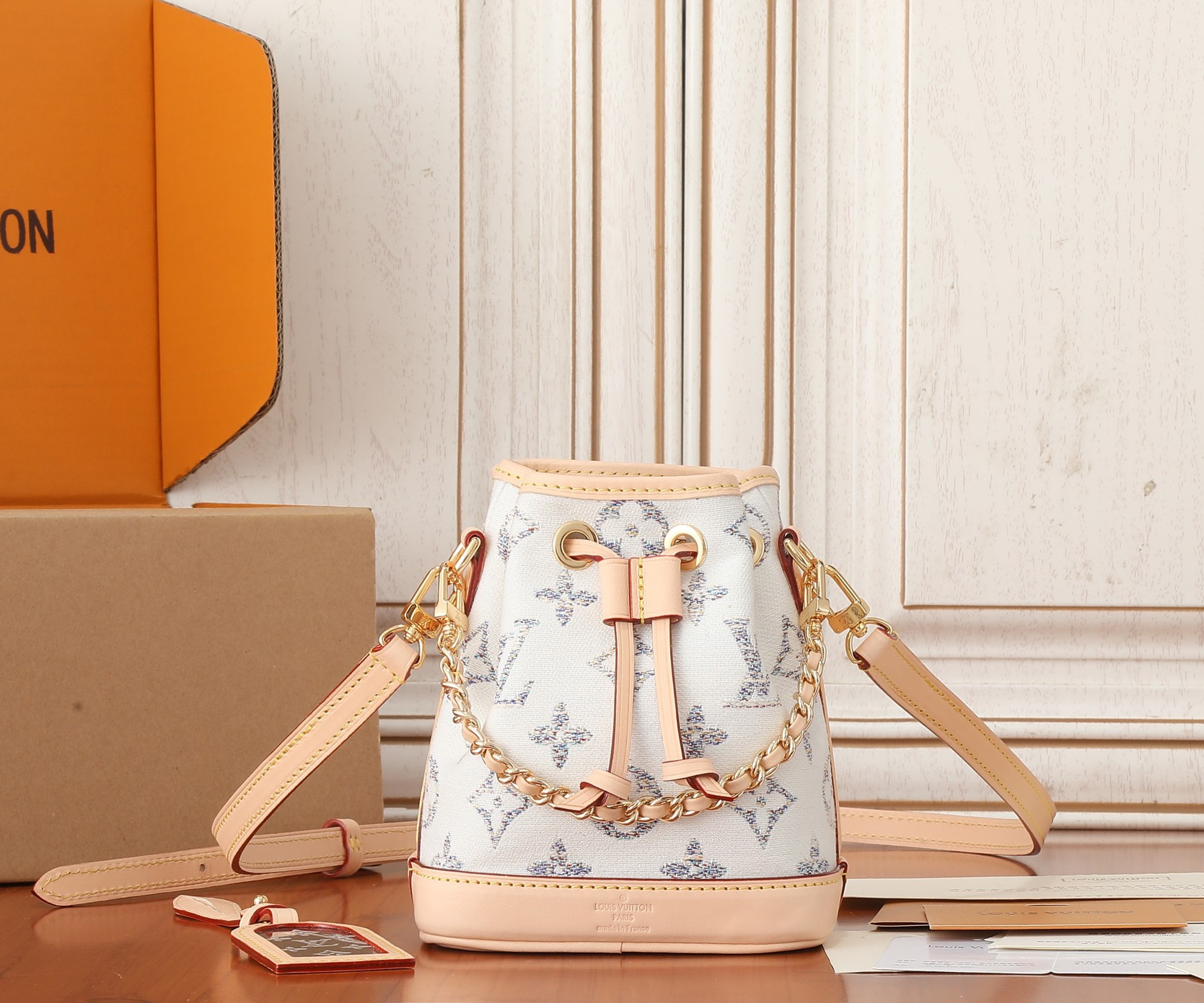 LV Nano Noé M83453 5.1 x 6.3 x 3.9 inches