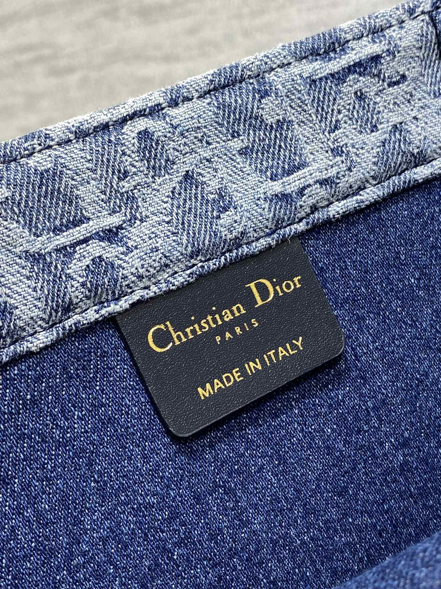 large D*or book tote blue denim D*or oblique jacquard 42 x 35 x 18.5 cm