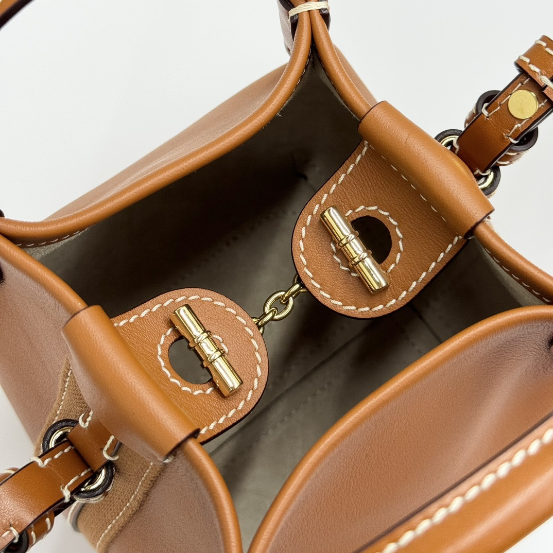 L**o p*ana micro bale bag smooth calfskin 23 x 16 x 14 cm