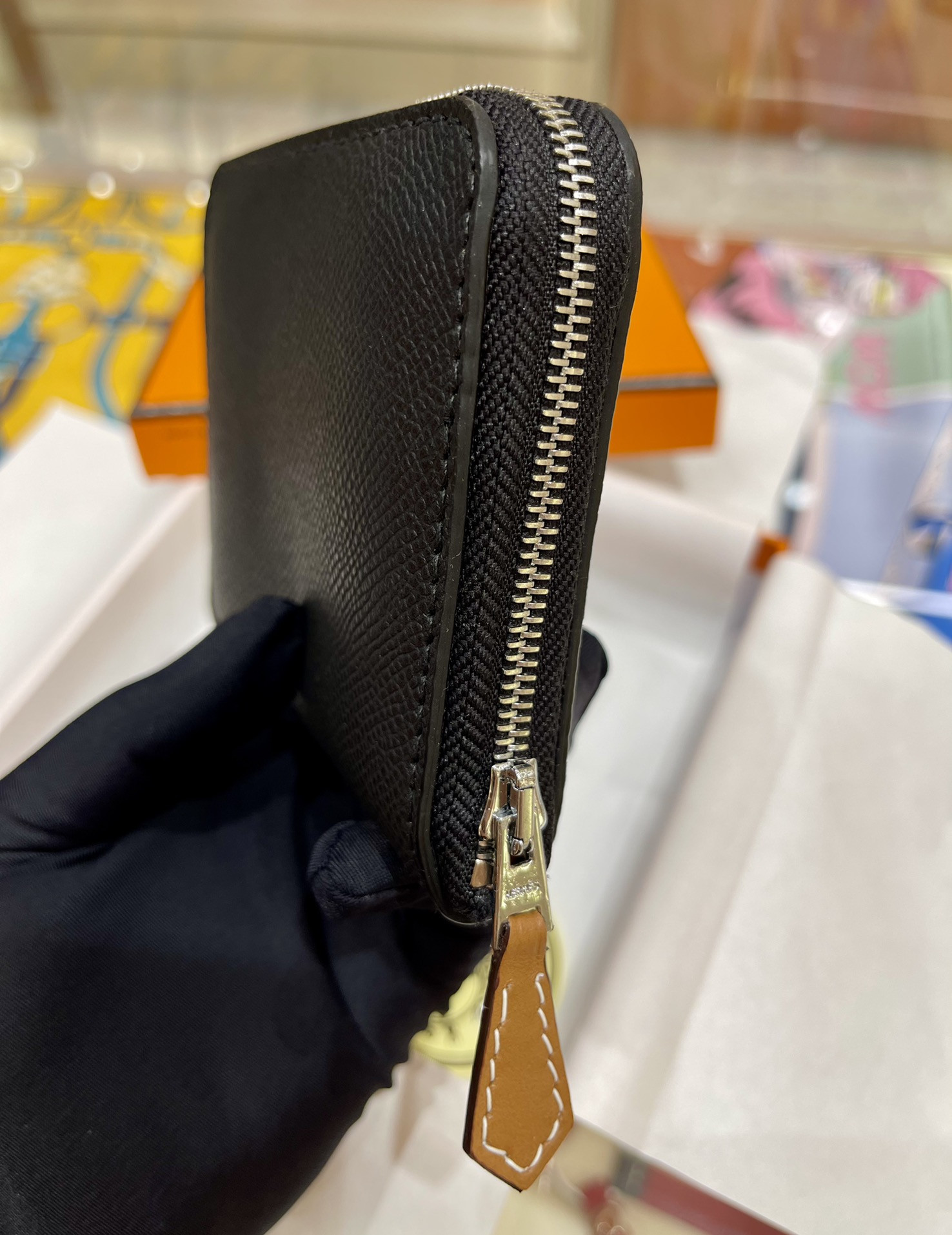 H**me5 wallet 11.5x2x9.5cm