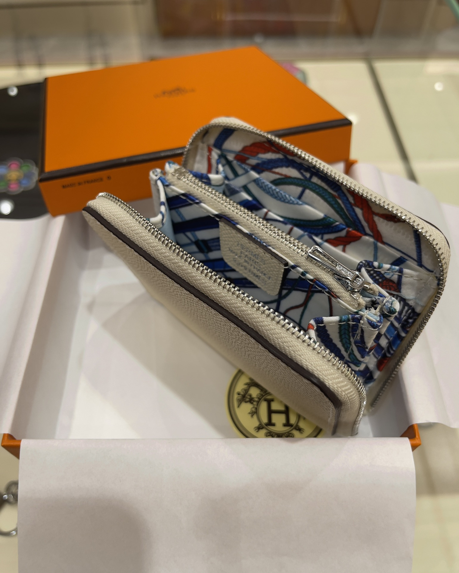 H**me5 wallet 11.5x2x9.5cm