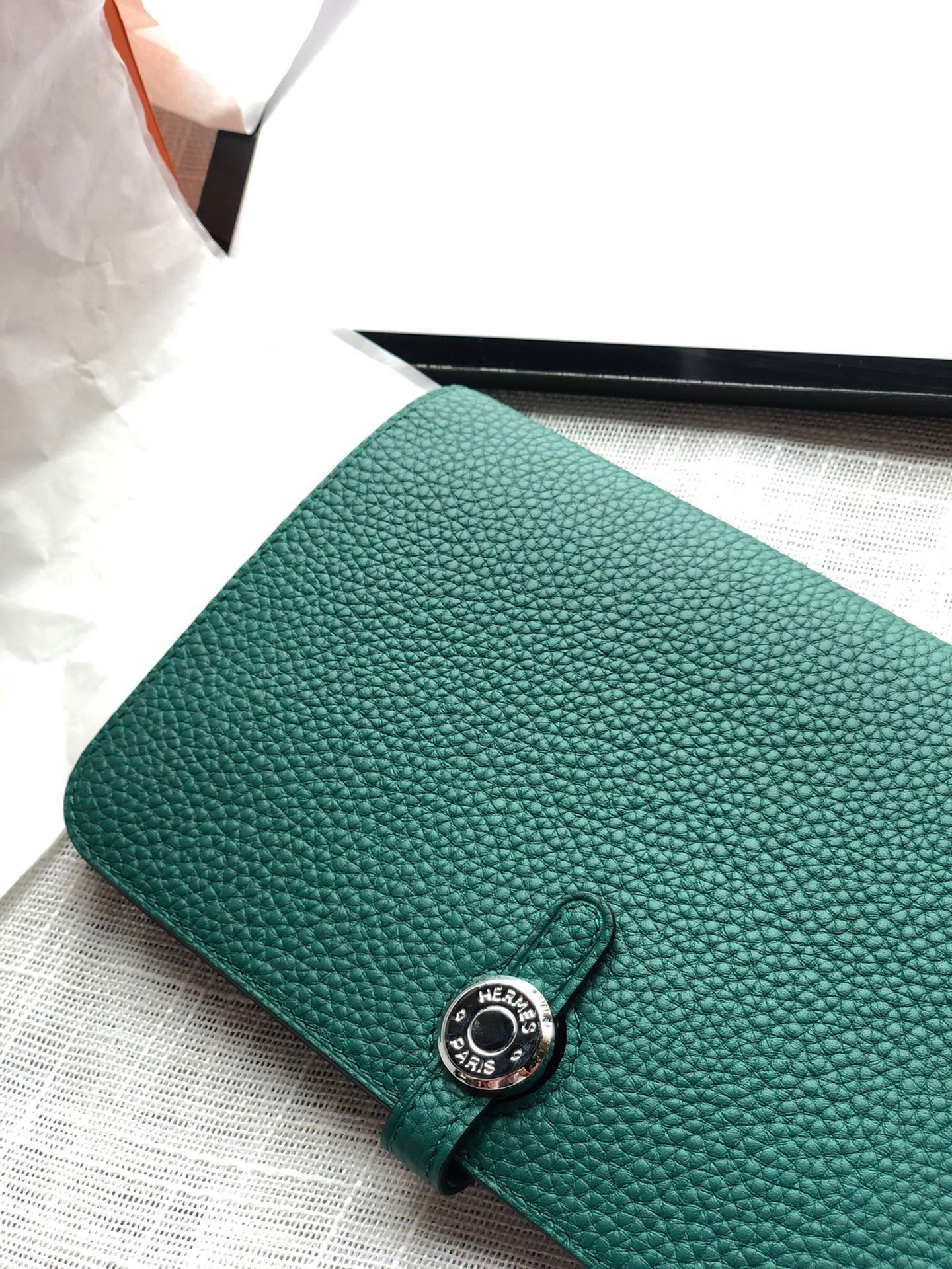 H**me5 dogon duo wallet 20.1cm