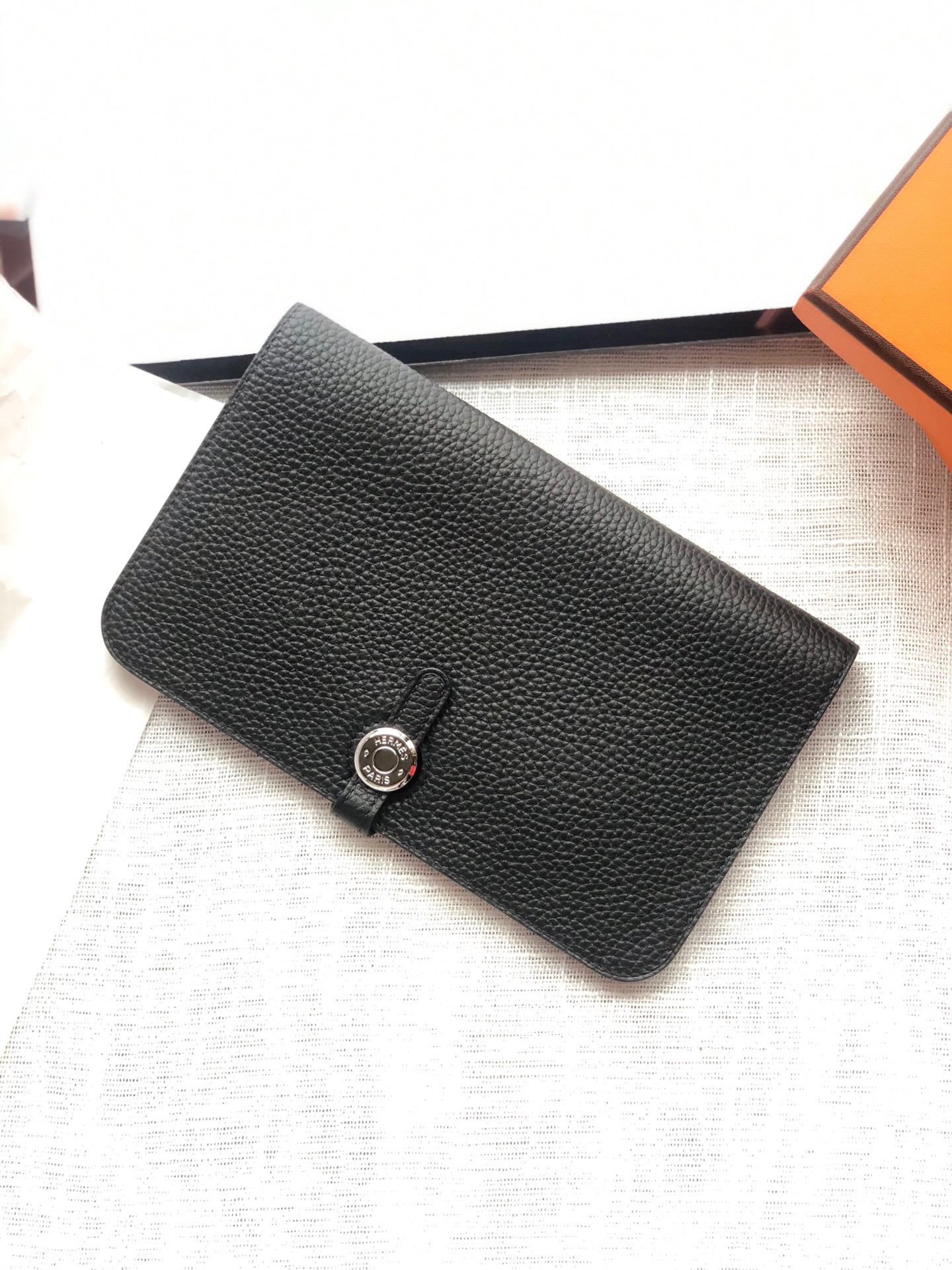 H**me5 dogon duo wallet 20.1cm