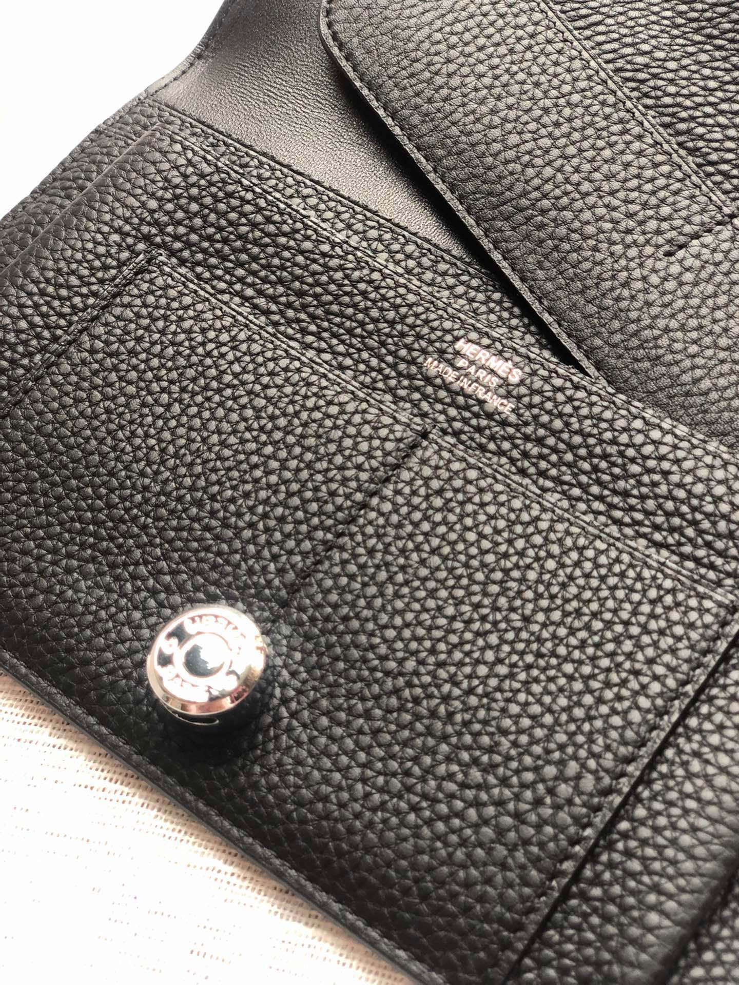 H**me5 dogon duo wallet 20.1cm