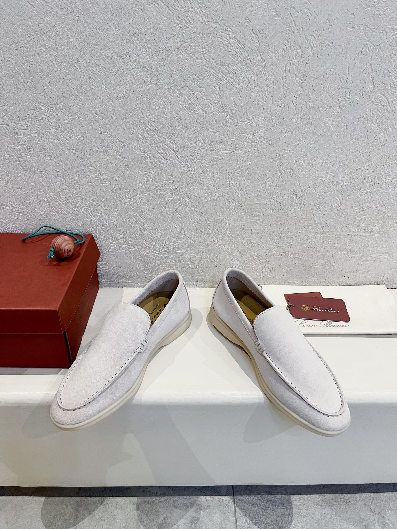 ua L**o p*ana summer walk loafers