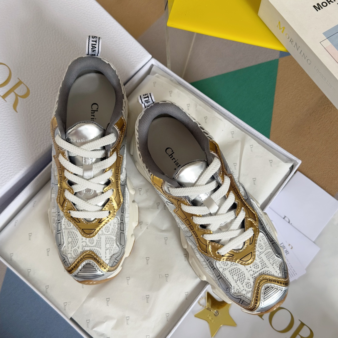 ua D*or vibe sneaker