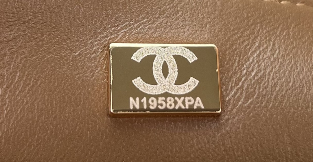 Ch*el classic flap bag 20cm