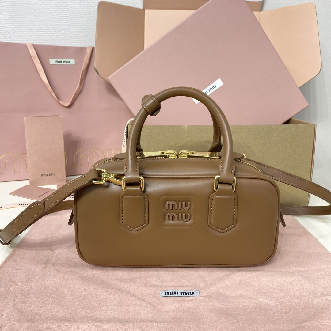 Miu Miu Arcadie leather bag 10.5x22x7.5cm