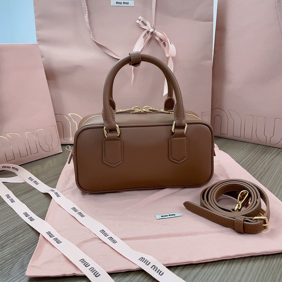 Miu Miu Arcadie leather bag 10.5x22x7.5cm