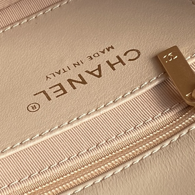 Ch*el fall-winter 2024-25 small flap bag 13x21x7cm