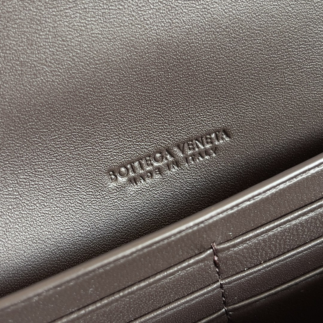 bo*te*ga Ve*ne*ta andiamo clutch 31x13x3cm