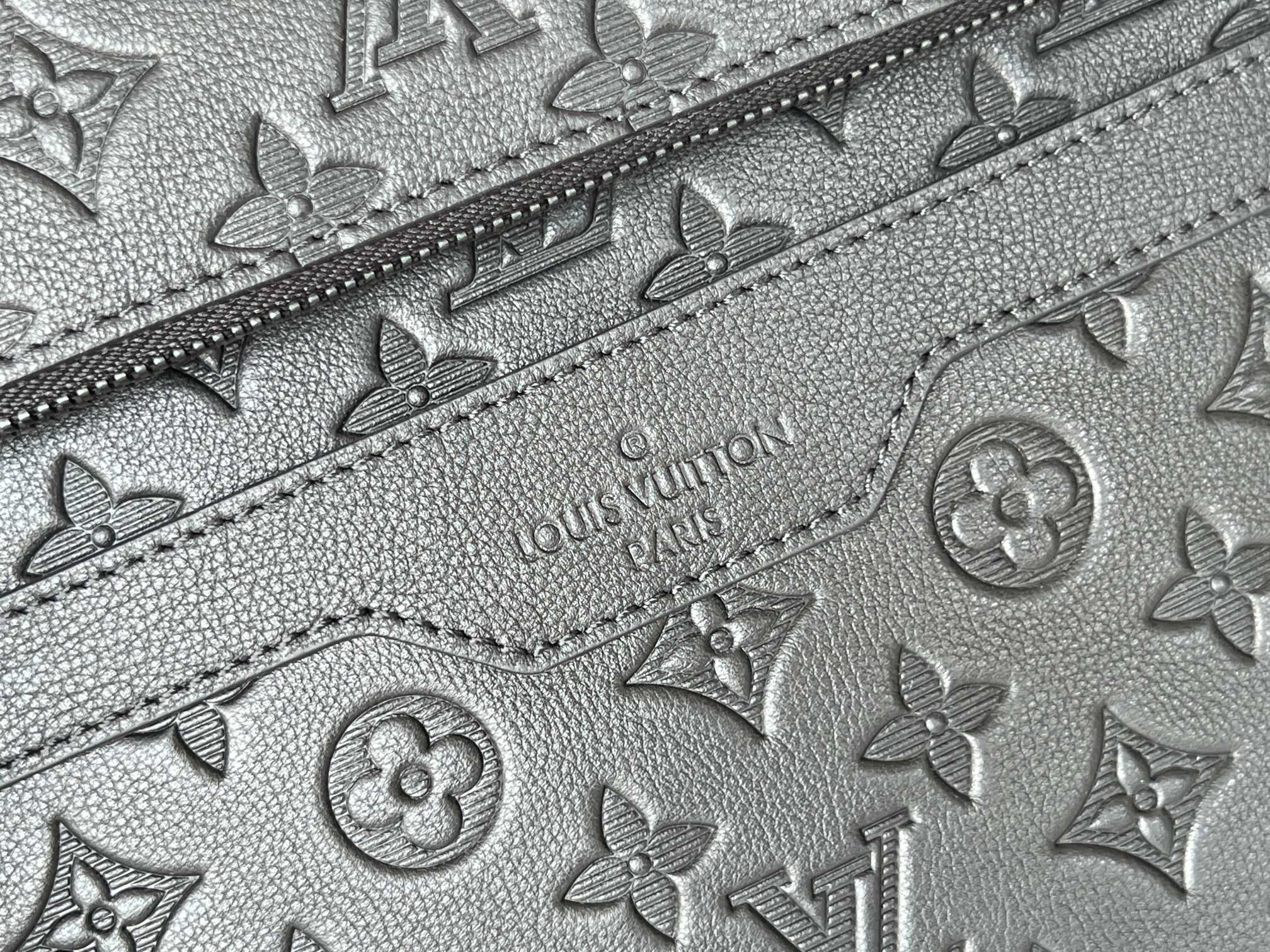 LV Trio Messenger M46602 25x18.5x7cm