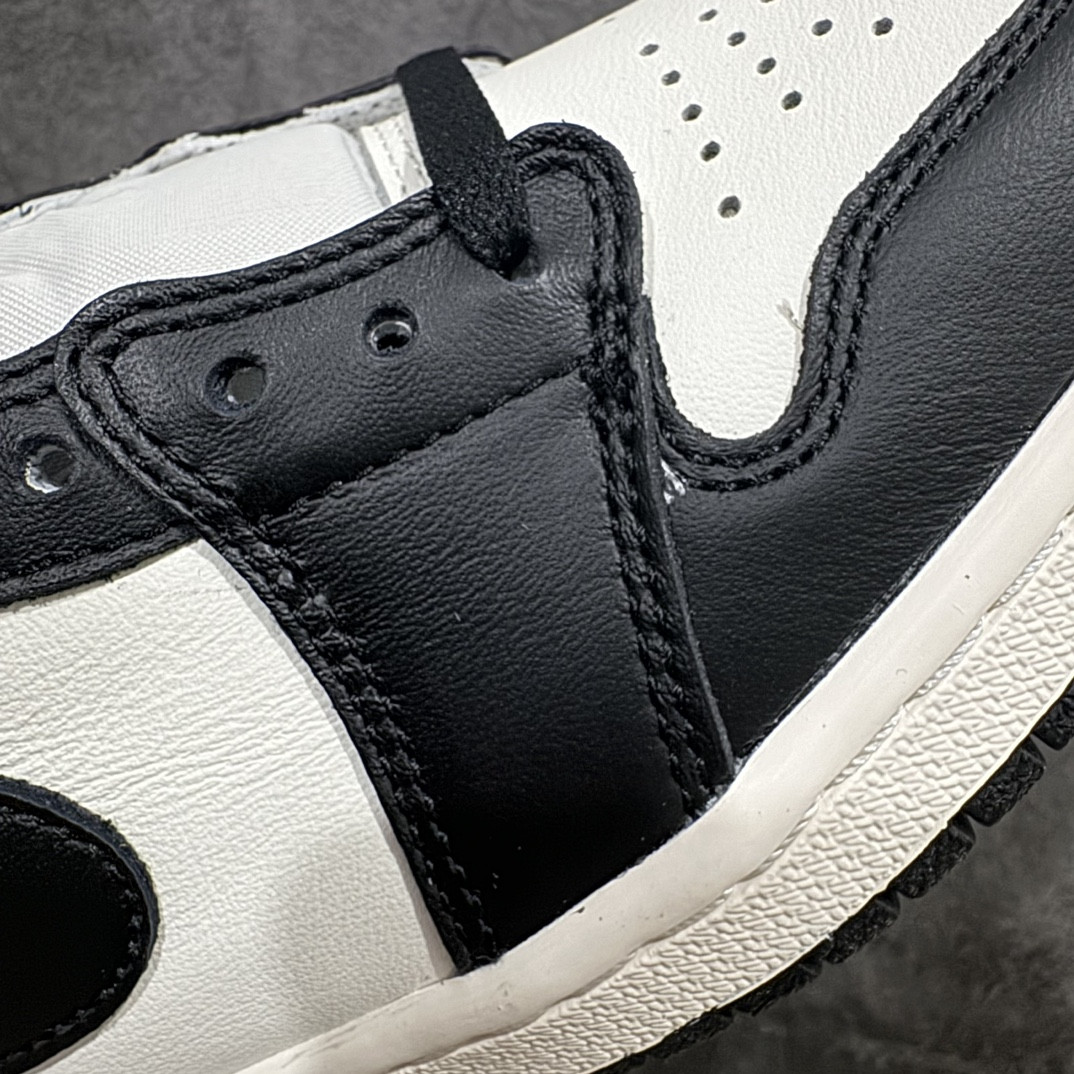 UA Air Jordan 1 Retro Low OG Mocha