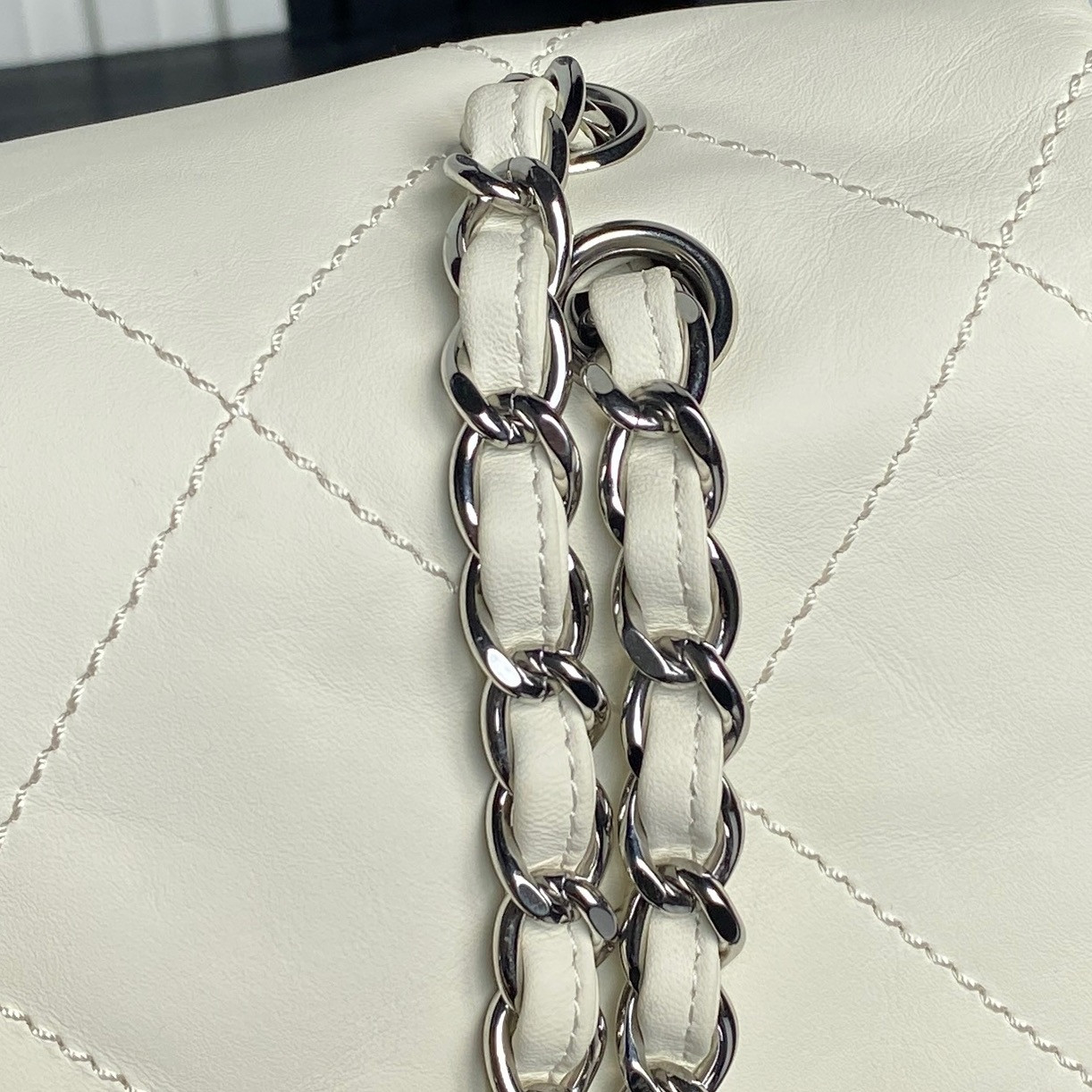 Ch*el vintage graffiti tote airport bag 36x24x12cm