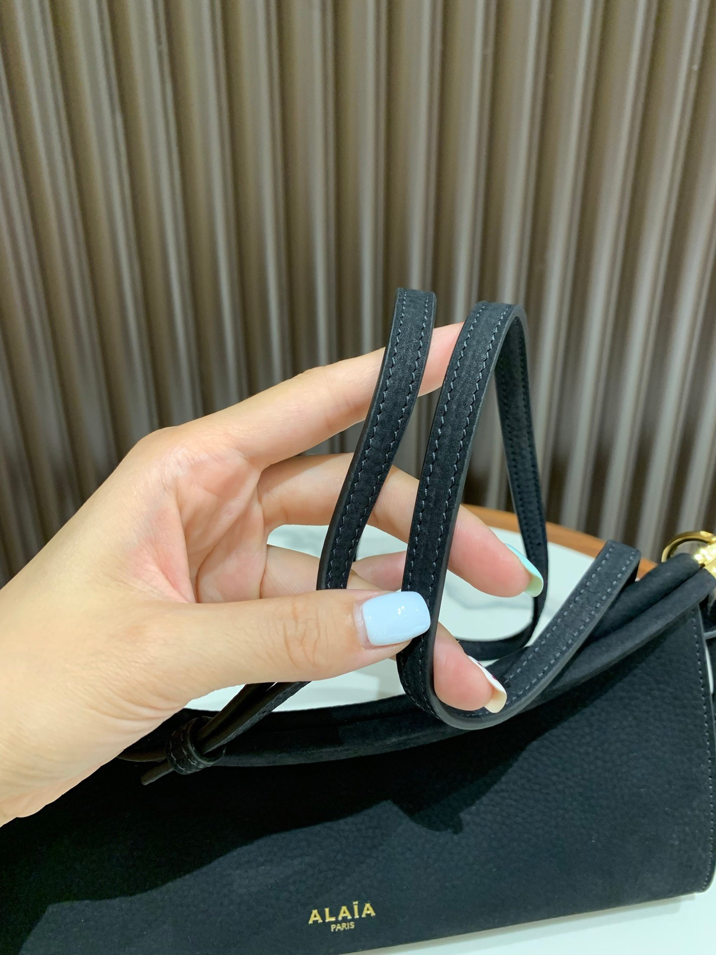 ALAÏA LE CLICK EAST WEST SMALL BAG 25x12.5x7cm